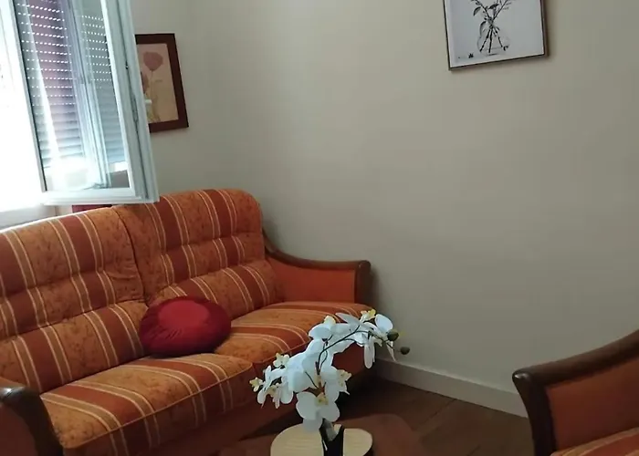 2 A Avec Jardina Lägenhet *